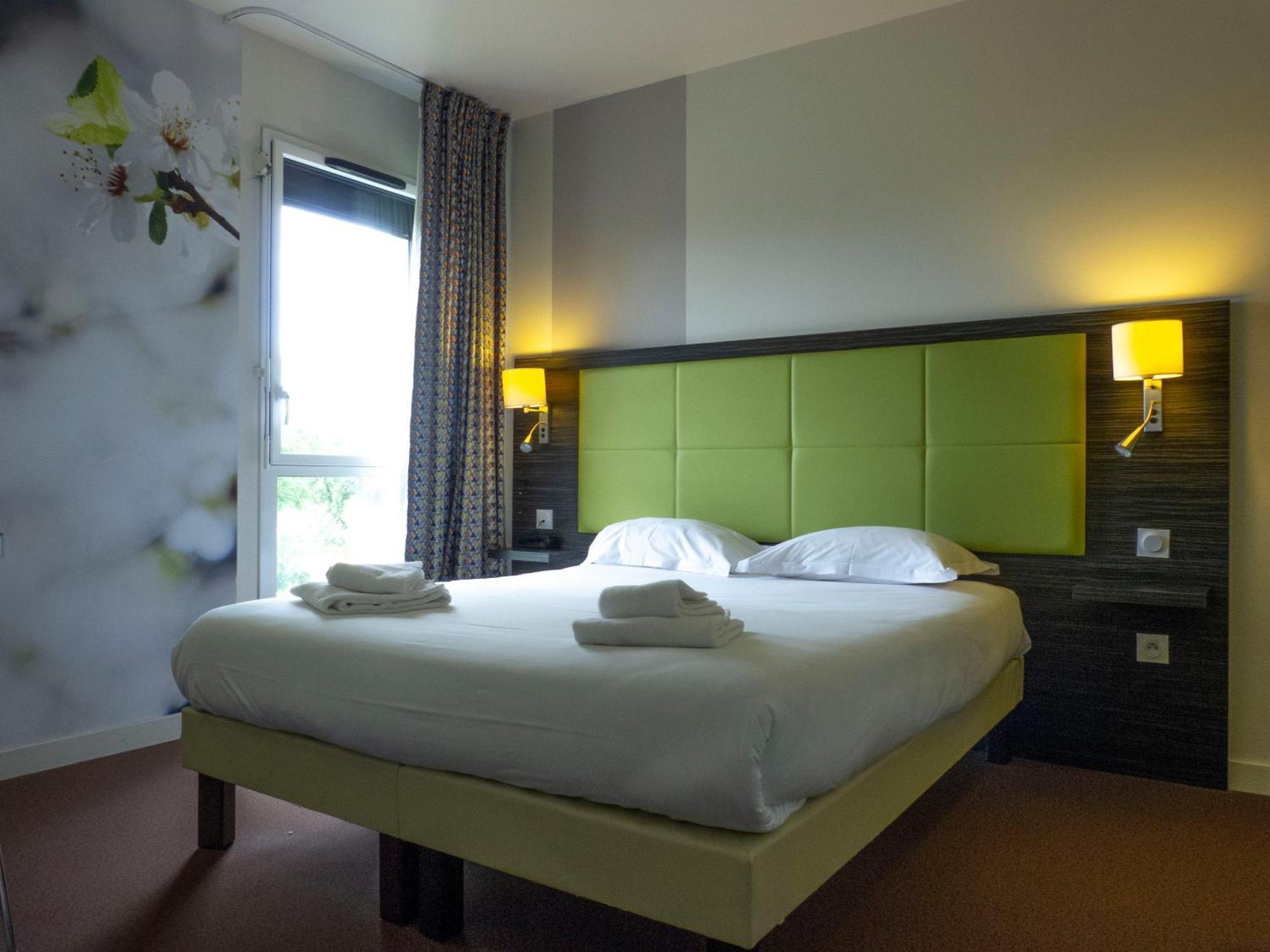 Hotel La Verriaire - The Originals La Verrie Экстерьер фото