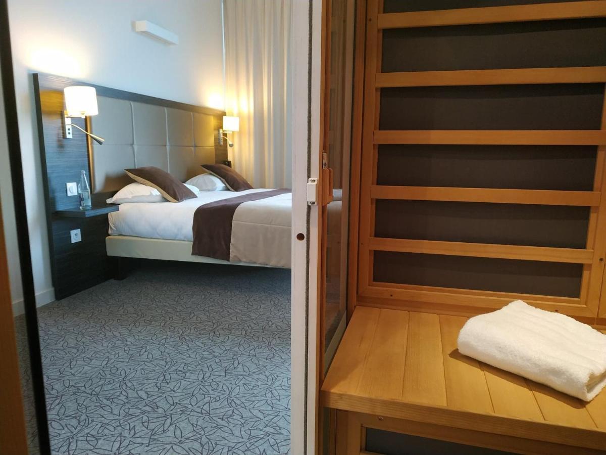Hotel La Verriaire - The Originals La Verrie Экстерьер фото
